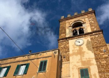 Edificio all\'aperto - Quadrilocale Via Arcoleo
 
22, Caltagirone - foto 1