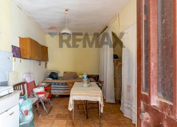Sala da pranzo - Quadrilocale Via Arcoleo
 
22, Caltagirone - foto 28