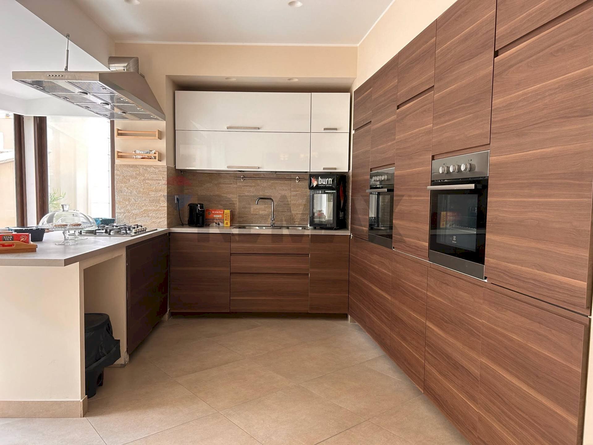 Cucina - Casa indipendente Via Roma
 
57/59, Aci Sant'Antonio - foto 3