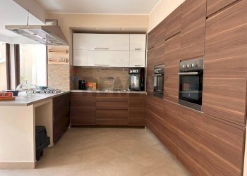 Cucina - Casa indipendente Via Roma
 
57/59, Aci Sant'Antonio - foto 3