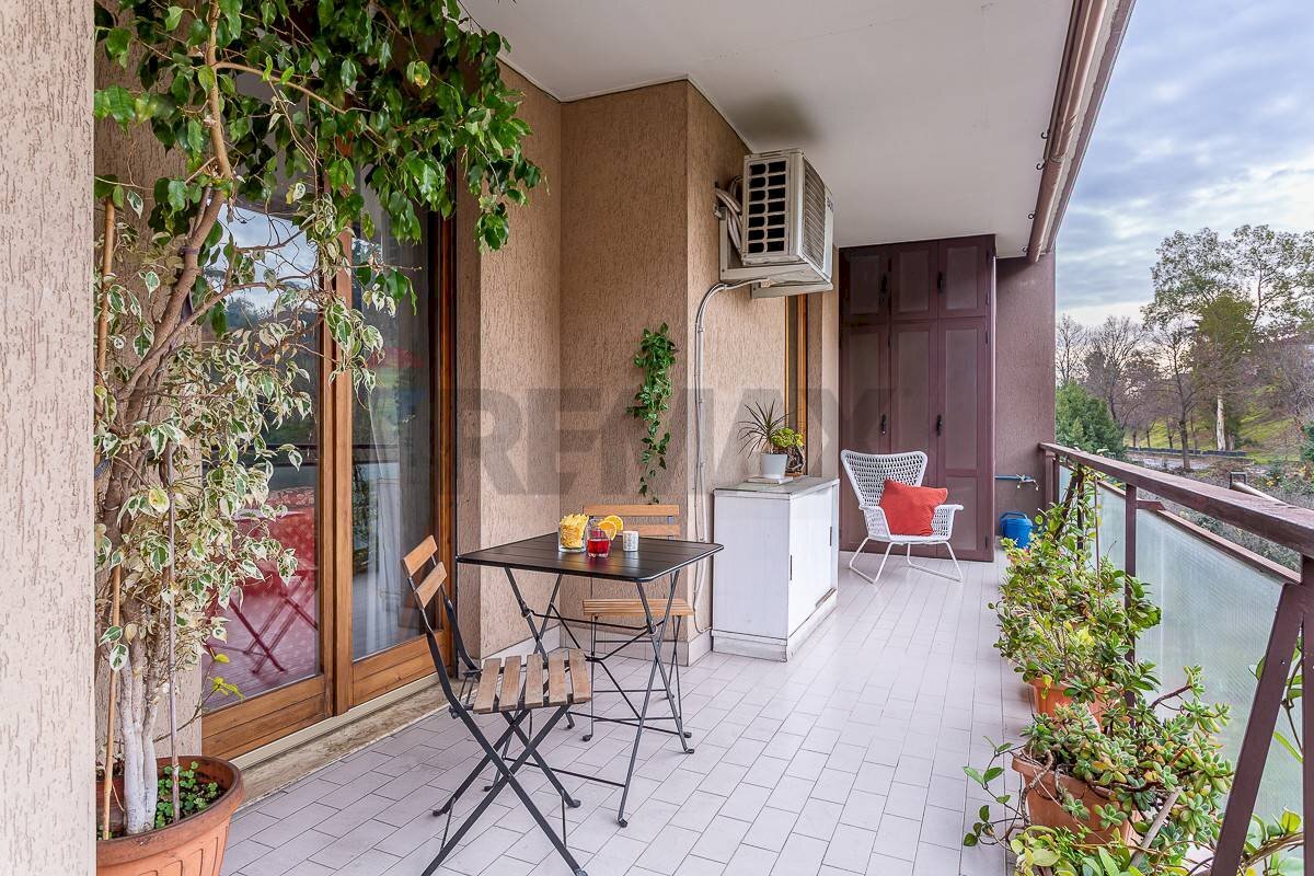 Terrazza - Quadrilocale Via di Decima
 
256, Roma - foto 1