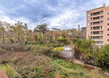 Edificio all\'aperto - Quadrilocale Via di Decima
 
256, Roma - foto 11