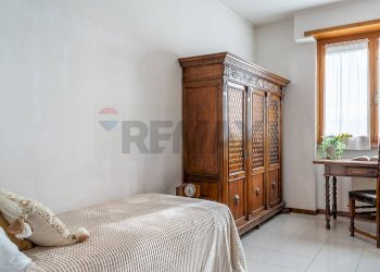 Camera / camera da letto - Quadrilocale Via di Decima
 
256, Roma - foto 27