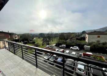 Balcone - Quadrilocale Via Vecchia
 
52, Terranuova Bracciolini - foto 9