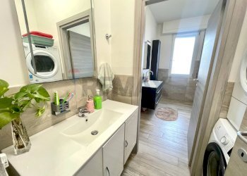 Bagno - Quadrilocale Via Vecchia
 
52, Terranuova Bracciolini - foto 17