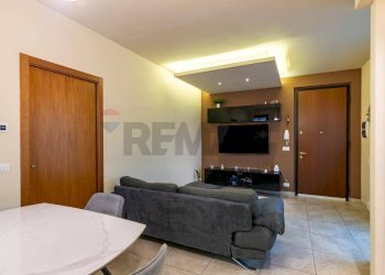 Sala da pranzo - Trilocale Via Cesare Battisti
16, Loro Ciuffenna - foto 5