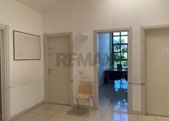 Hall / corridoio - Ufficio VIA SCIPIONE LAPI
 
4, Città di Castello - foto 3