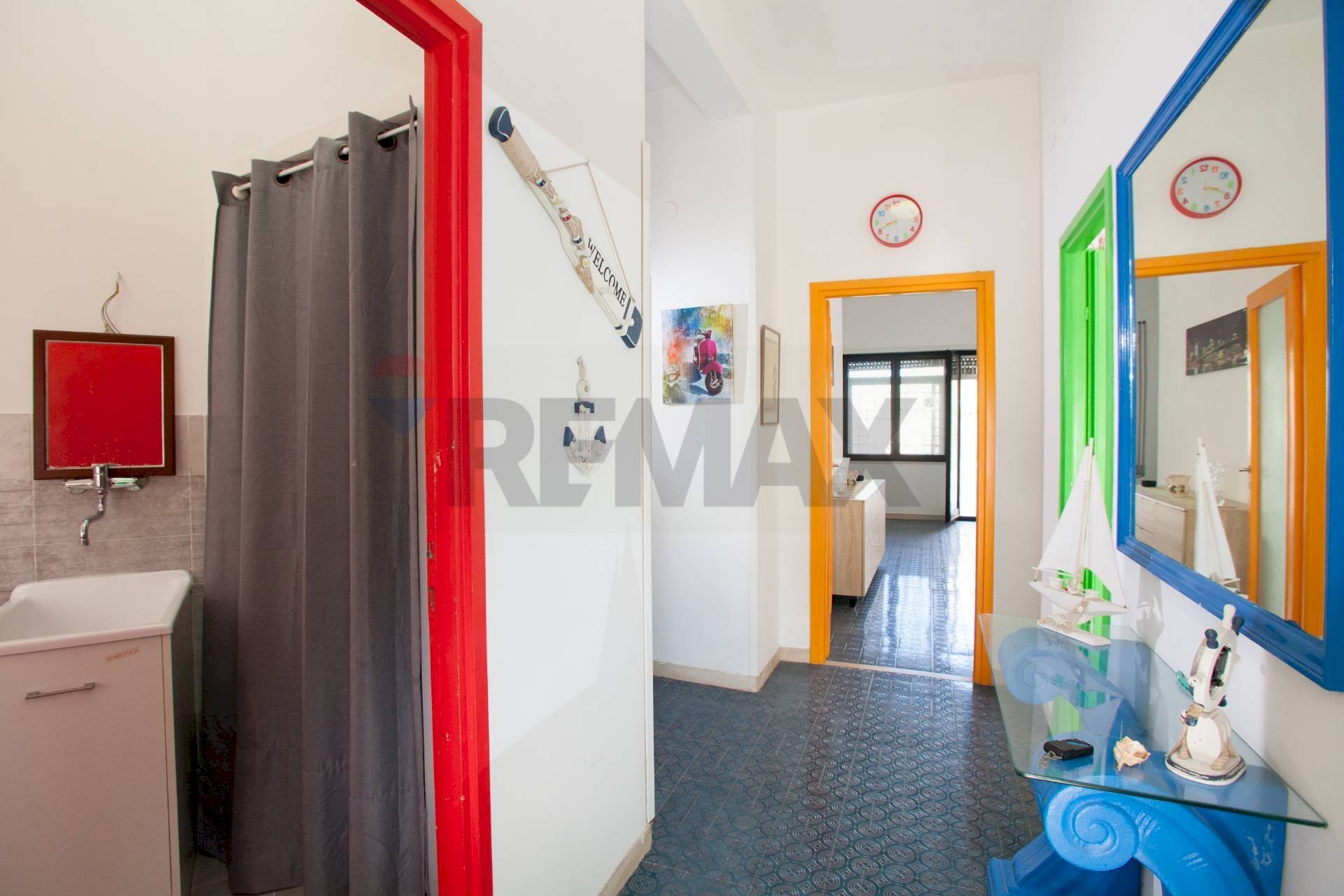 Hall / corridoio - Trilocale Lungomare delle Sirene
 
12, Anzio - foto 3