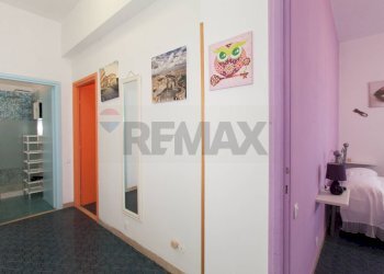 Hall / corridoio - Trilocale Lungomare delle Sirene
 
12, Anzio - foto 7