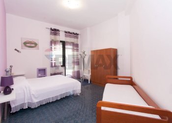 Camera / camera da letto - Trilocale Lungomare delle Sirene
 
12, Anzio - foto 8