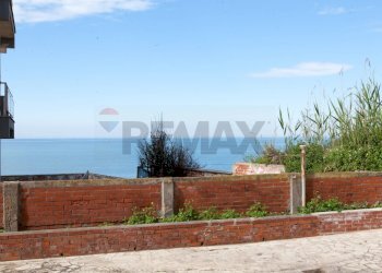 Vista dell\'acqua - Trilocale Lungomare delle Sirene
 
12, Anzio - foto 47
