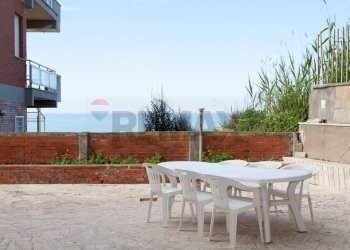 Terrazza - Trilocale Lungomare delle Sirene
 
12, Anzio - foto 51