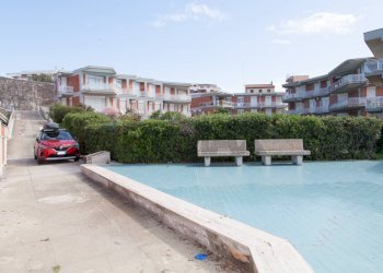 Piscina - Trilocale Lungomare delle Sirene
 
12, Anzio - foto 56