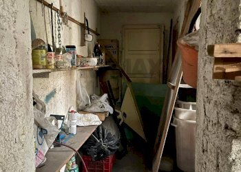 Dispensa di stoccaggio - Casa indipendente Via Cozzale
 
84, Acireale - foto 21