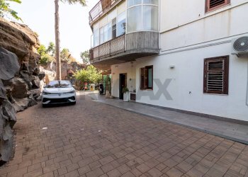 Edificio all\'aperto - Casa semi indipendente via mario rapisardi
 
4, Aci Castello - foto 11