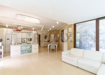 Sala da pranzo - Casa semi indipendente via mario rapisardi
 
4, Aci Castello - foto 8