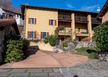 Casa all\'aperto - Villa Lovario
 
40, Borgosesia - foto 1