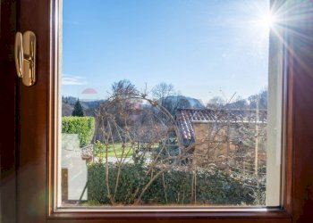 Dettagli - Villa Lovario
 
40, Borgosesia - foto 26