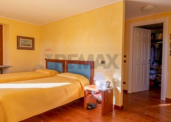 Camera / camera da letto - Villa Lovario
 
40, Borgosesia - foto 31