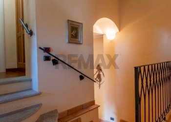 Scale - Villa Lovario
 
40, Borgosesia - foto 33