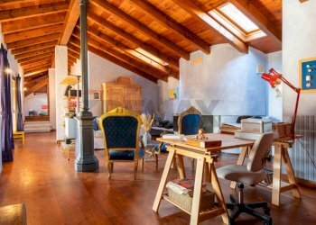 Sala da pranzo - Villa Lovario
 
40, Borgosesia - foto 38