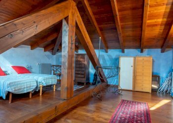 Camera / camera da letto - Villa Lovario
 
40, Borgosesia - foto 42