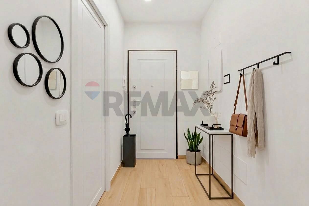 Hall / corridoio - Two-room apartment via Bartolomeo D'Alviano
 
24, Milano - photo 3