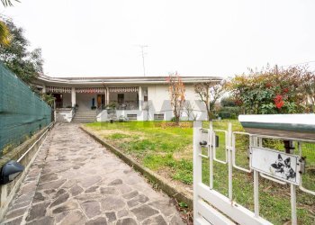 Casa all\'aperto - Casa semi indipendente Via Palmiro Togliatti
 
8, Suzzara - foto 1