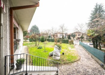 Giardino - Casa semi indipendente Via Palmiro Togliatti
 
8, Suzzara - foto 6