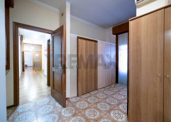 Hall / corridoio - Casa semi indipendente Via Palmiro Togliatti
 
8, Suzzara - foto 24