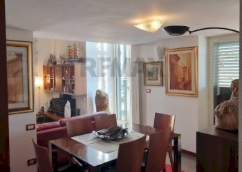 Sala da pranzo - Appartamento Via Agostino Depretis, Napoli - foto 24