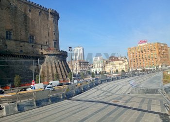 Edificio all\'aperto - Appartamento Via Agostino Depretis, Napoli - foto 36