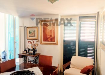 Sala da pranzo - Apartment Via Agostino Depretis
145, Napoli - photo 25