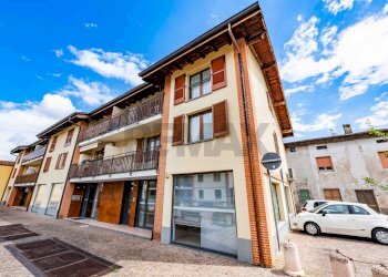 Edificio all\'aperto - Ufficio VIA ARCIPRETE ROTA
 
26/28, Lallio - foto 23