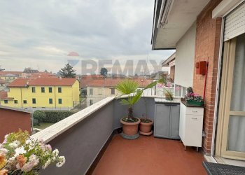 Balcone - Bilocale VIA MULINO VECCHIO
 
43, Cerano - foto 3