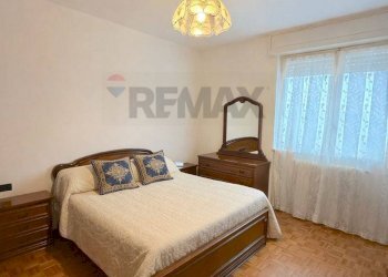 Camera / camera da letto - Bilocale VIA MULINO VECCHIO
 
43, Cerano - foto 5