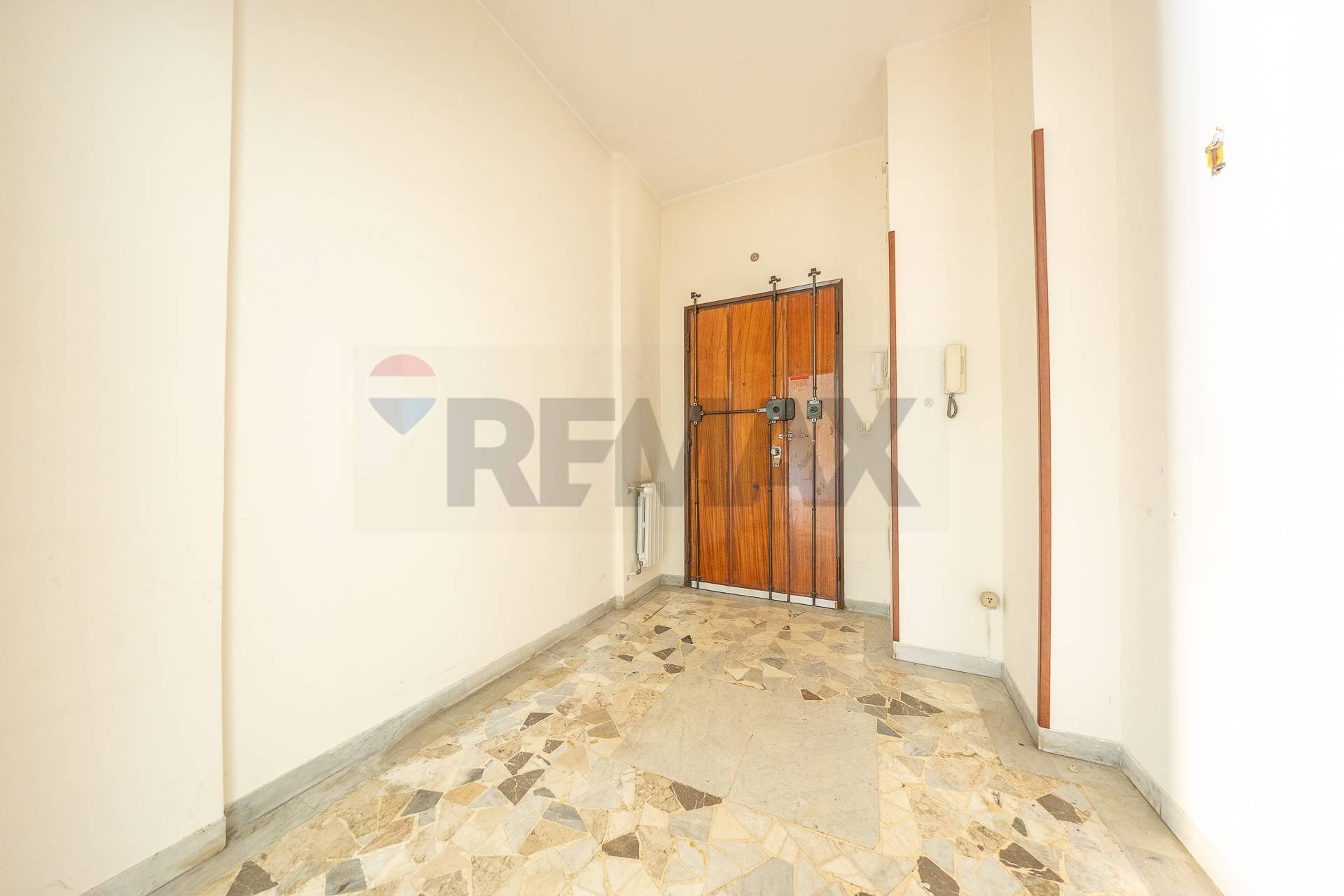 Stanza vuota - Trilocale Via Delle Cutrettole
 
33, Roma - foto 3