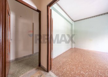 Stanza vuota - Trilocale Via Delle Cutrettole
 
33, Roma - foto 2