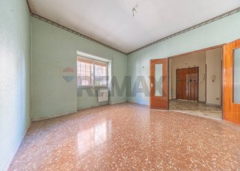 Stanza vuota - Trilocale Via Delle Cutrettole
 
33, Roma - foto 4