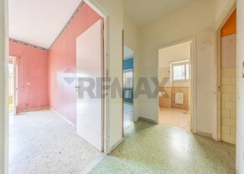 Hall / corridoio - Trilocale Via Delle Cutrettole
 
33, Roma - foto 10