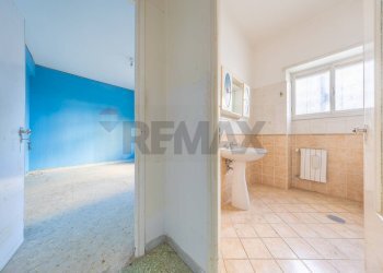 Bagno - Trilocale Via Delle Cutrettole
 
33, Roma - foto 24