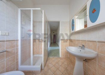 Bagno - Trilocale Via Delle Cutrettole
 
33, Roma - foto 27