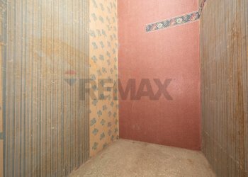 Bagno - Trilocale Via Delle Cutrettole
 
33, Roma - foto 29