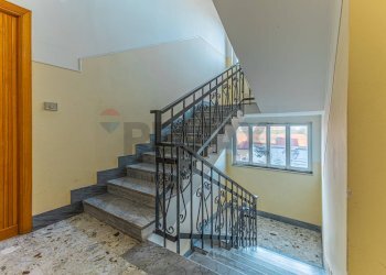 Scale - Appartamento Viale Sicilia
 
53, Sassari - foto 18