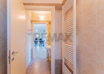 Bagno - Ufficio Via Castelfidardo
1, Busto Arsizio - foto 18