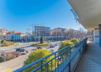 Balcone - Ufficio Via Castelfidardo
1, Busto Arsizio - foto 23