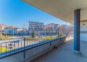 Balcone - Ufficio Via Castelfidardo
1, Busto Arsizio - foto 25