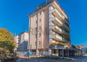 Edificio all\'aperto - Ufficio Via Castelfidardo
1, Busto Arsizio - foto 33