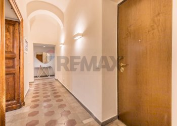 Hall / corridoio - Apartment Roma - photo 4