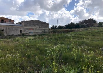 Vista delle montagne - Terreno edificabile Via circonvallazione
 
snc, Vittoria - foto 2